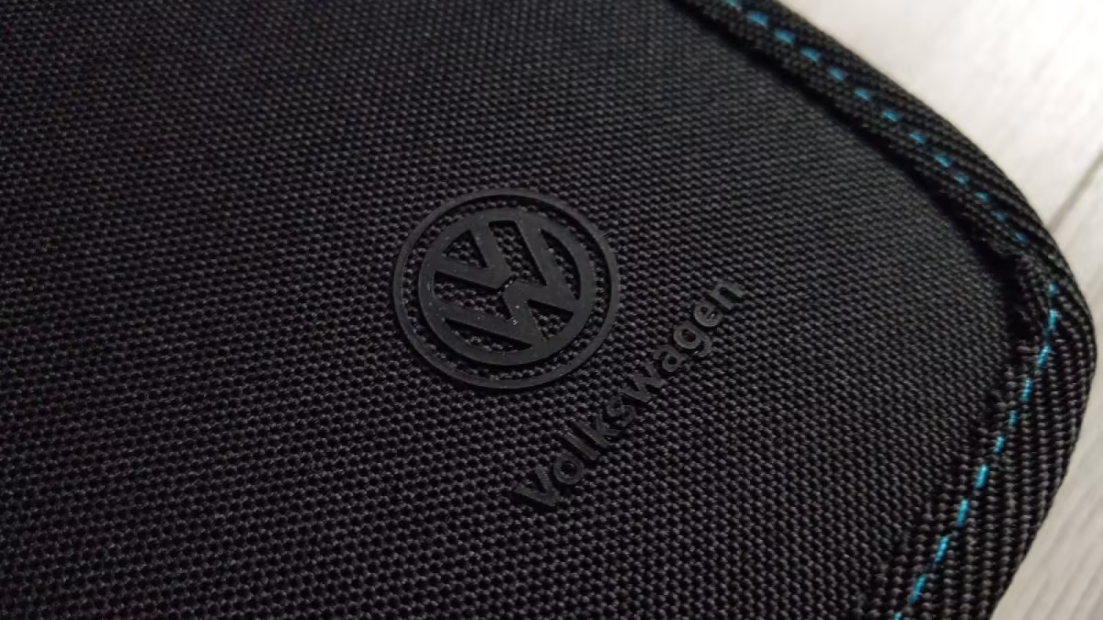 33D061104 - Pojemnik składany VW [12/13]