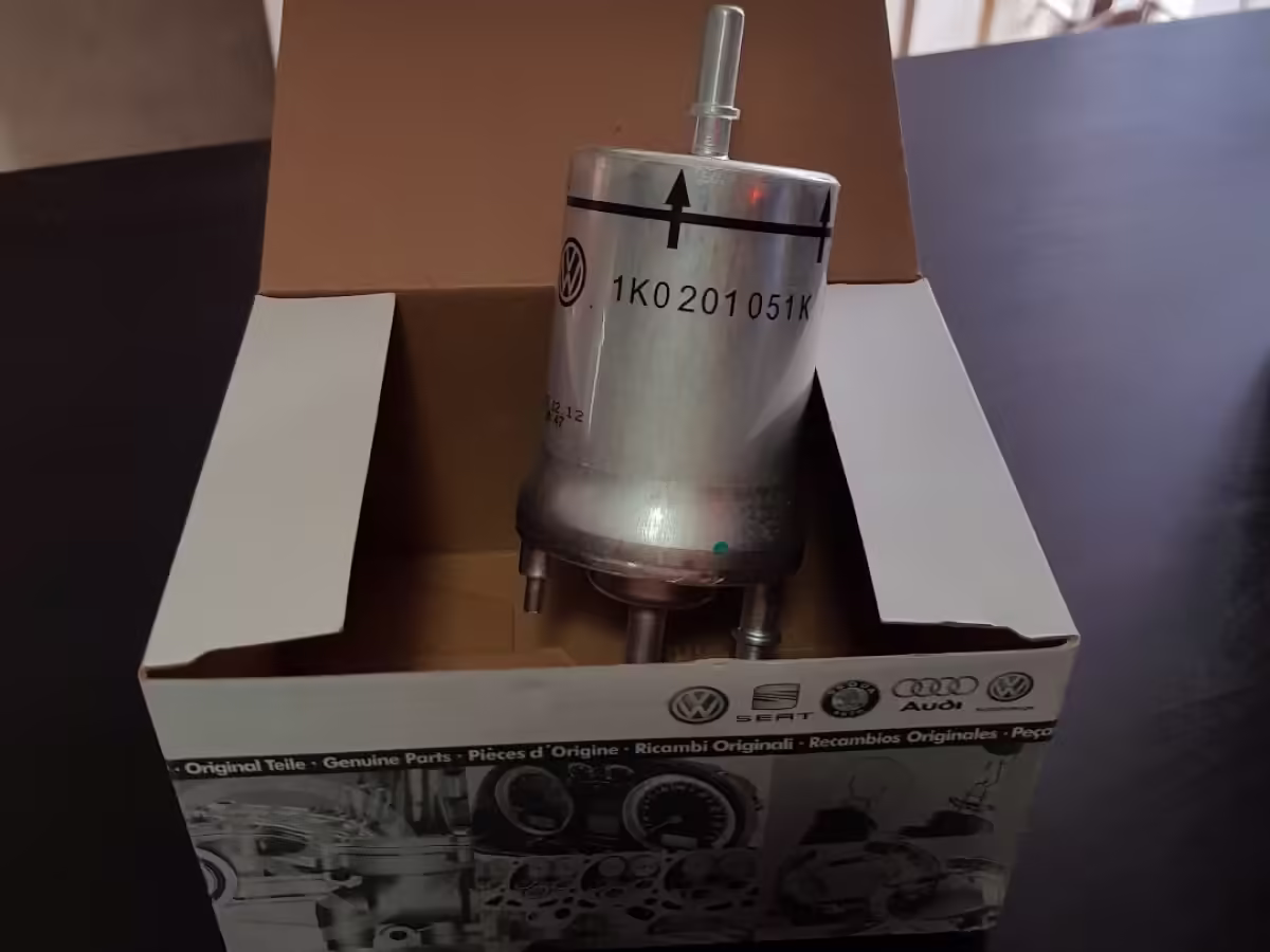 1K0201051K - Kraftstofffilter; Benzin 6.6 BAR [18/21]