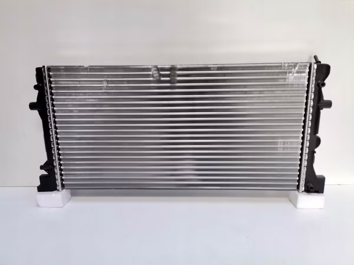 6R0121253 - Cooler for coolant; 649 x 340 x 26 mm [4/10]