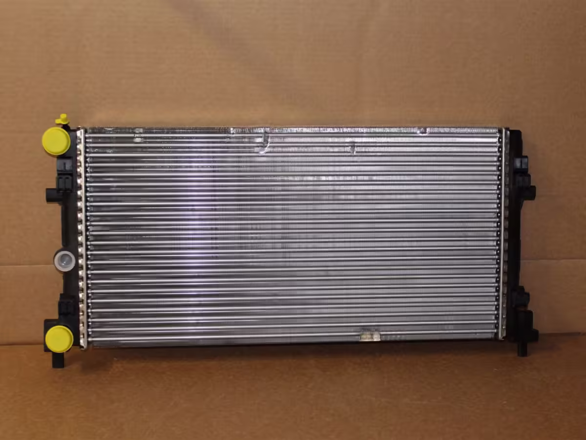 6R0121253 - Cooler for coolant; 649 x 340 x 26 mm [9/10]