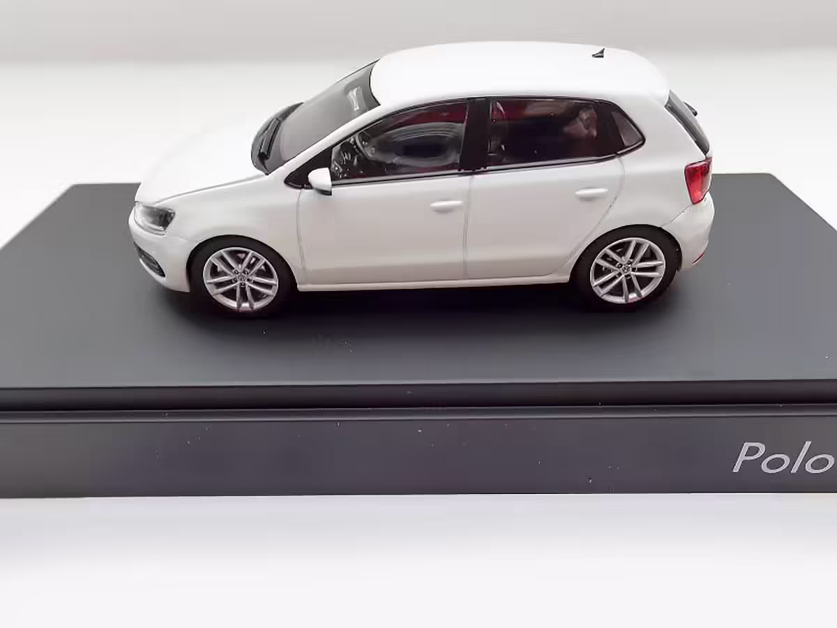 6C1099300C9A - Modellauto Polo 6C (A05-GP) 4-türig 1:43; reinweiß [8/9]