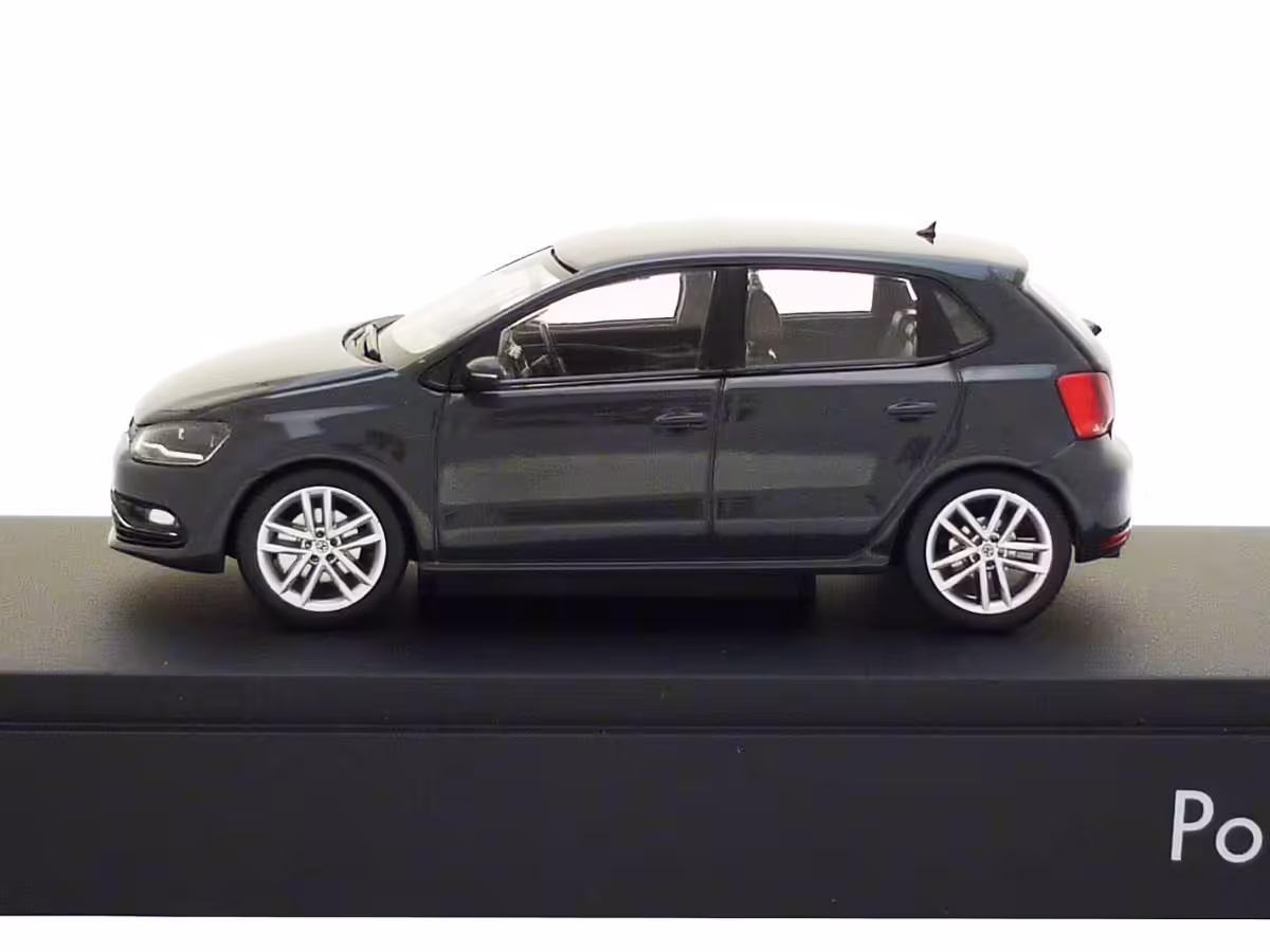 6C1099300I7F - Modellauto Polo 6C (A05-GP) 4-türig 1:43; uranograu metallic [5/8]