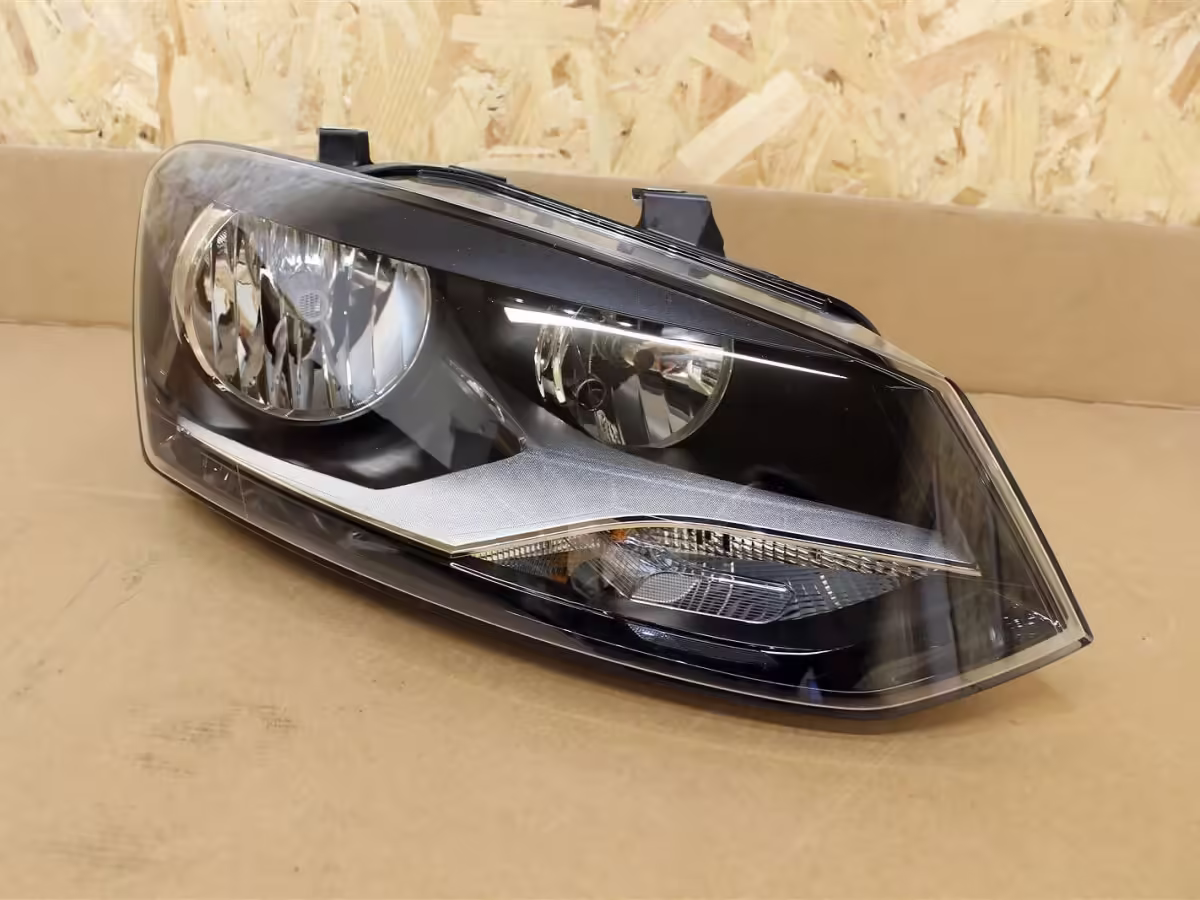 6R1941008F - Halogen Twin Headlight (H7/H7); right, LHD [6/15]