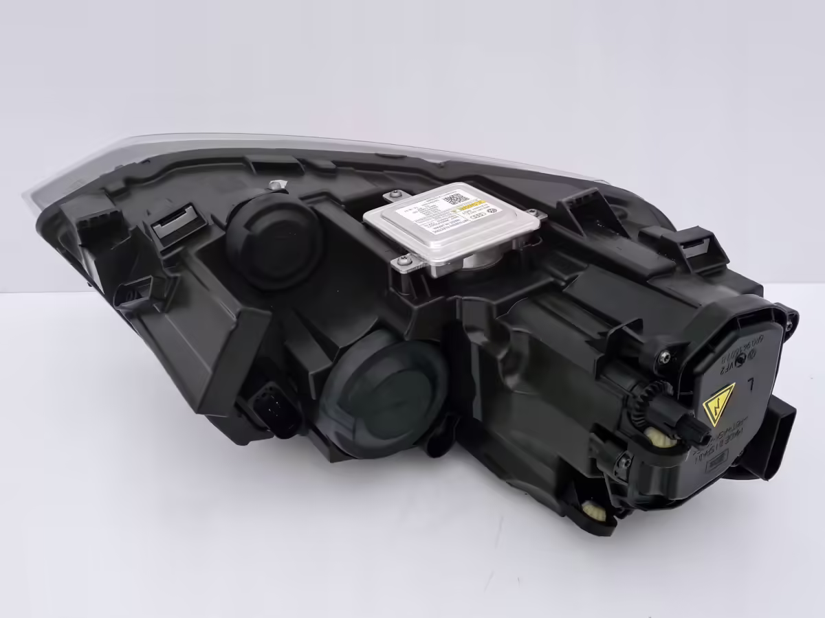 6R1941039A - Bi-Xenon-Scheinwerfer; links, LHD [8/39]