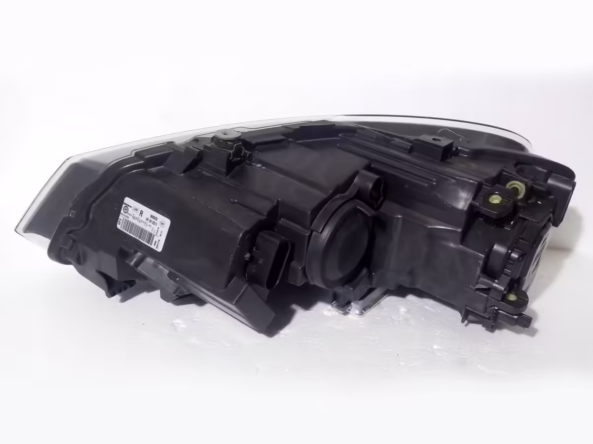 6R1941040A - Reflektor Bi-Xenonowy; prawy, LHD [26/32]