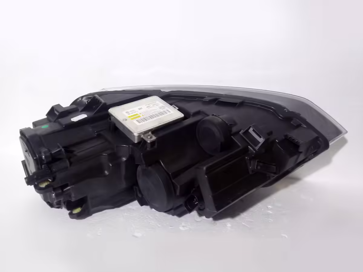 6R1941040A - Reflektor Bi-Xenonowy; prawy, LHD [27/32]