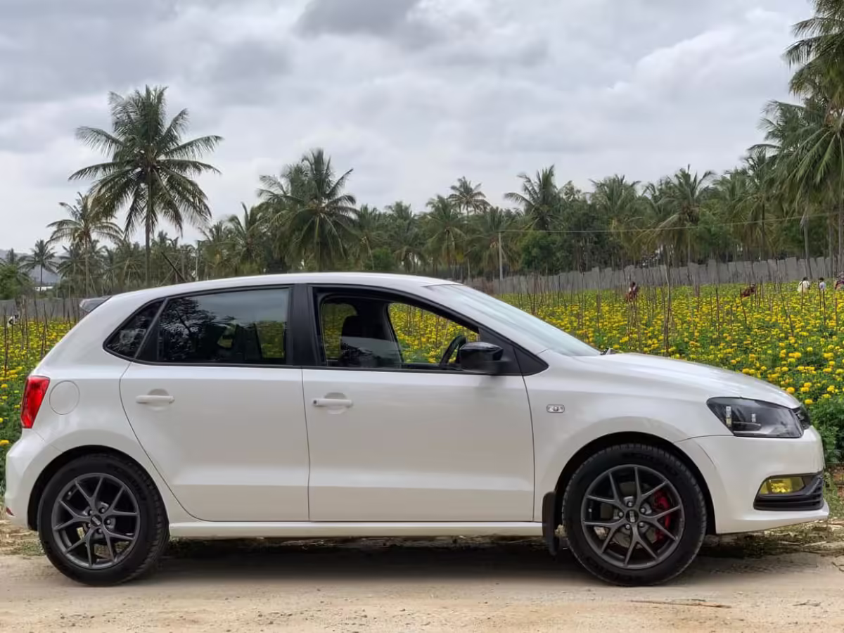 8X0615123D - Korpus zacisku hamulcowego S1 czerwony; przód lewy [20/39]