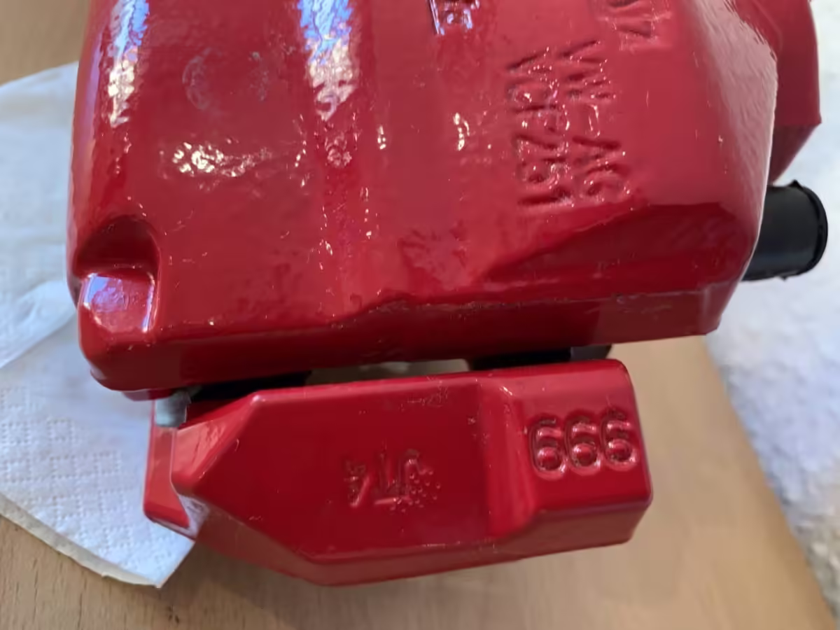 8X0615124D - S1 Bremssattelgehäuse rot; vorne rechts [31/33]