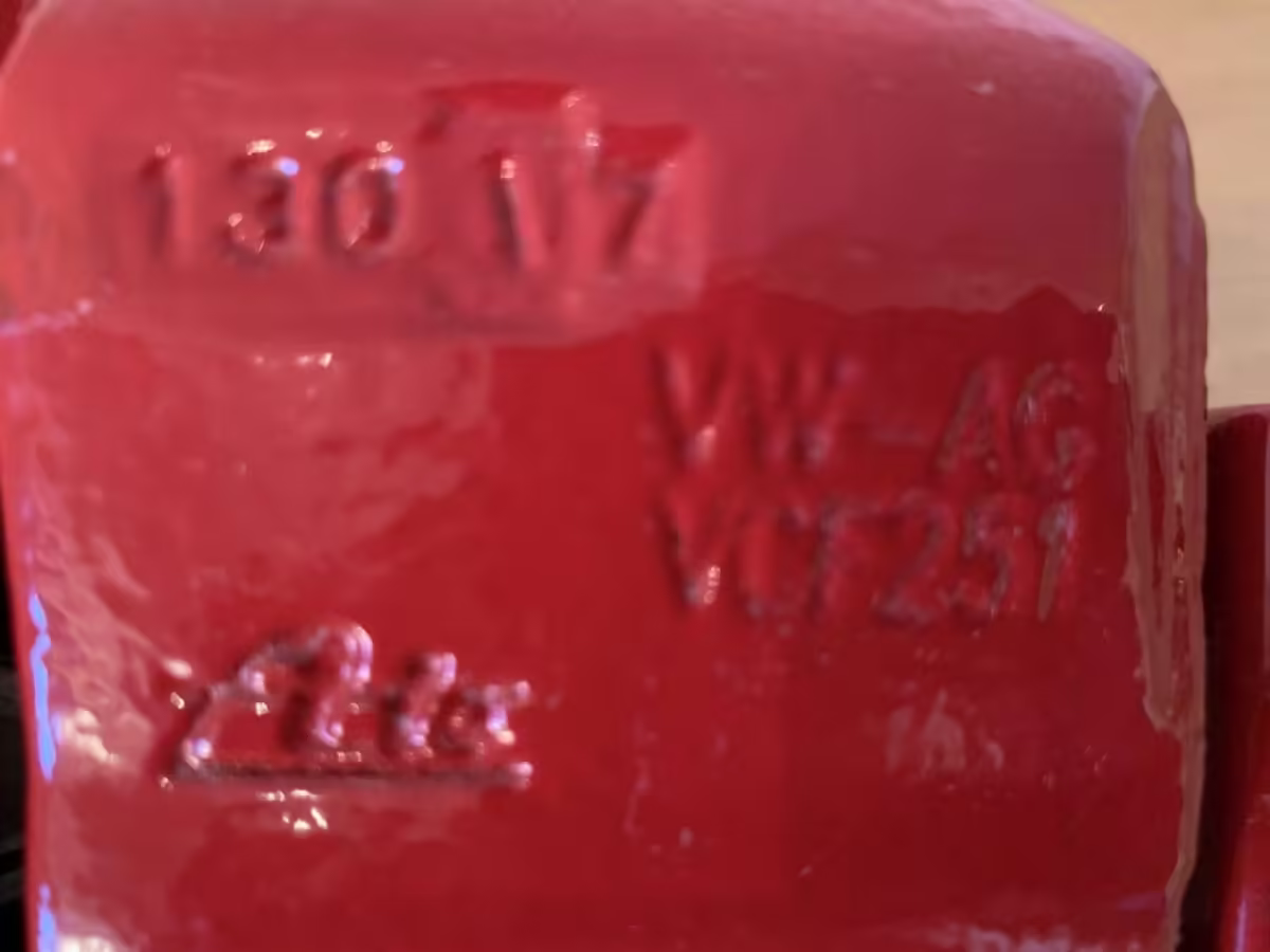 8X0615124D - S1 Bremssattelgehäuse rot; vorne rechts [32/33]