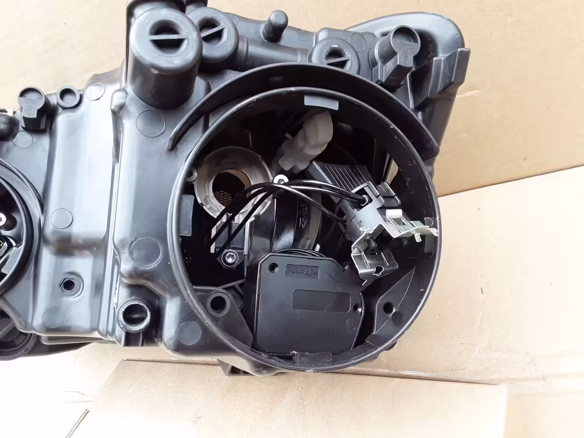 6R1941008G - Halogen Twin Headlight (H7/H7), right, LHD [6/19]