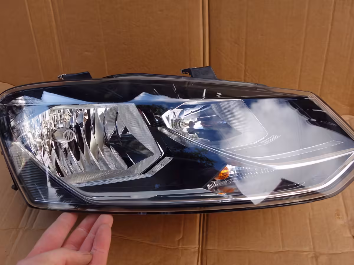 6C1941006B - Halogen Twin Headlight (H7/H7); right, LHD [11/27]