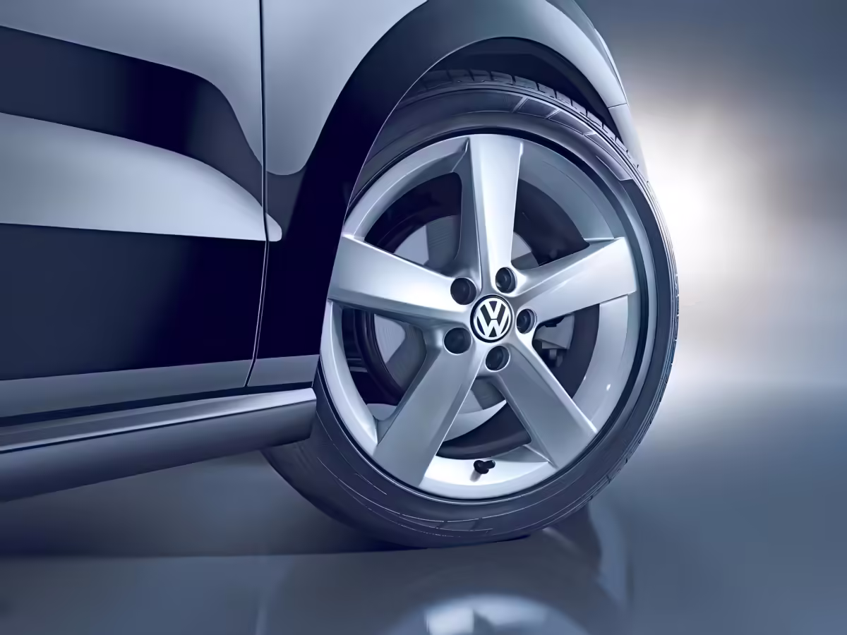 6R0601025Q8Z8 - Alloy wheel 16"; 'Rivazza' [5/10]