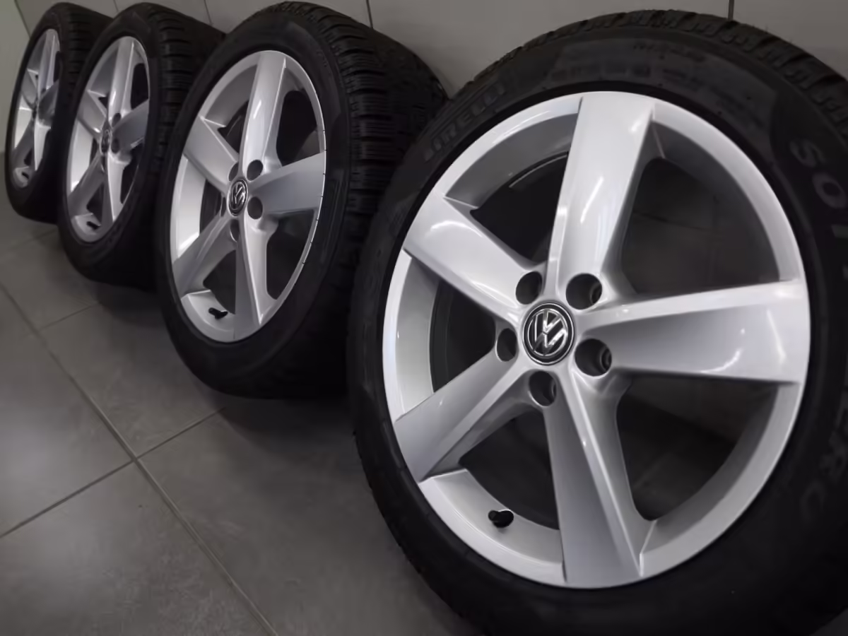 6R0601025Q8Z8 - Alloy wheel 16"; 'Rivazza' [7/10]