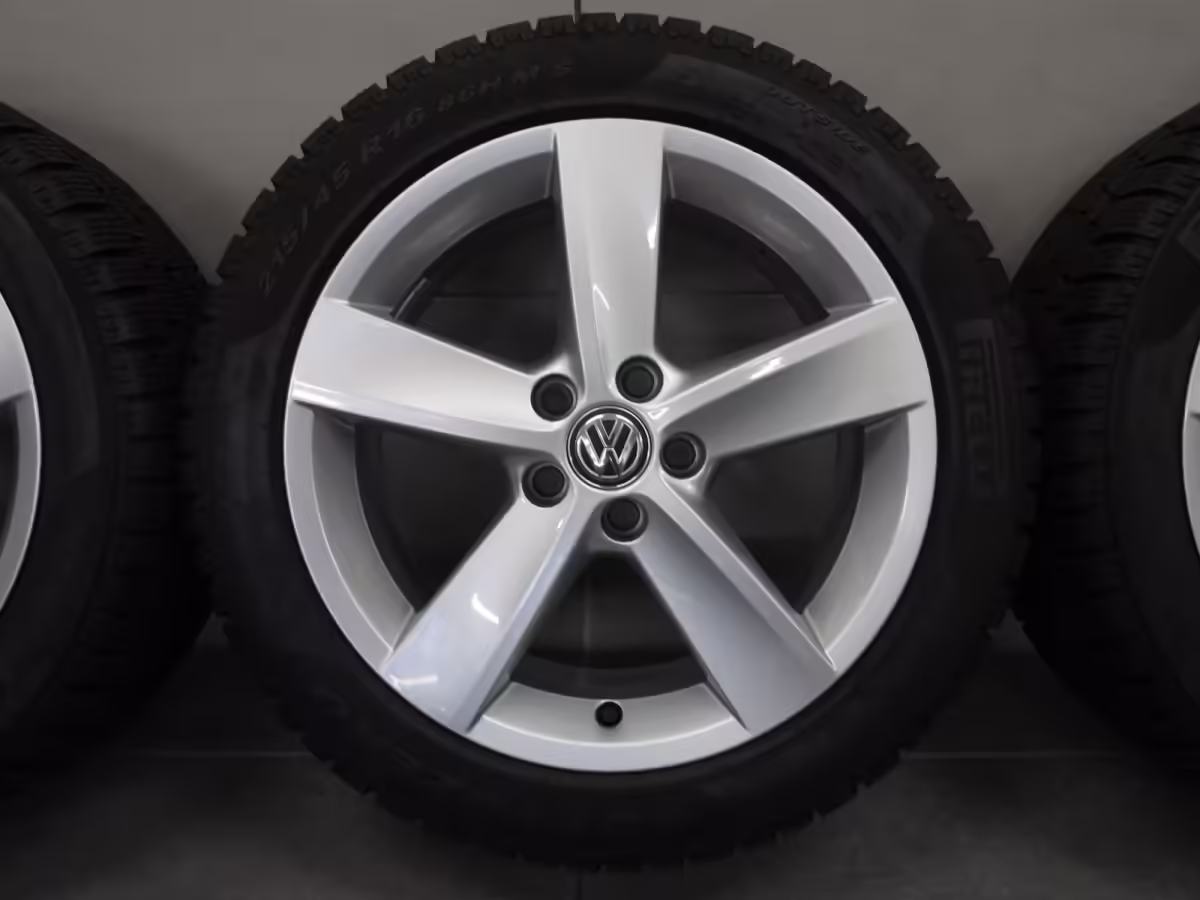 6R0601025Q8Z8 - Alloy wheel 16"; 'Rivazza' [8/10]