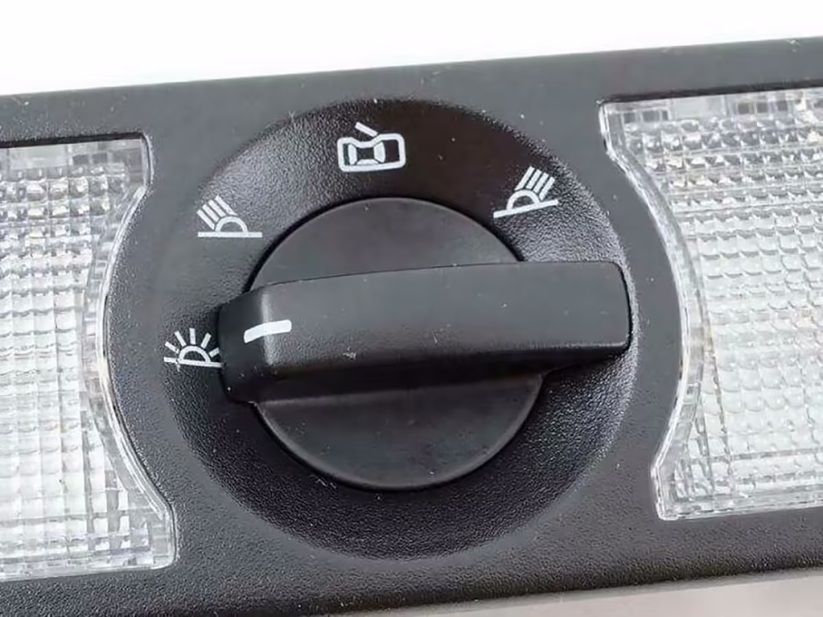 6Q0947291A82V - Interior and reading light with switch-off delay; titan black [3/10]