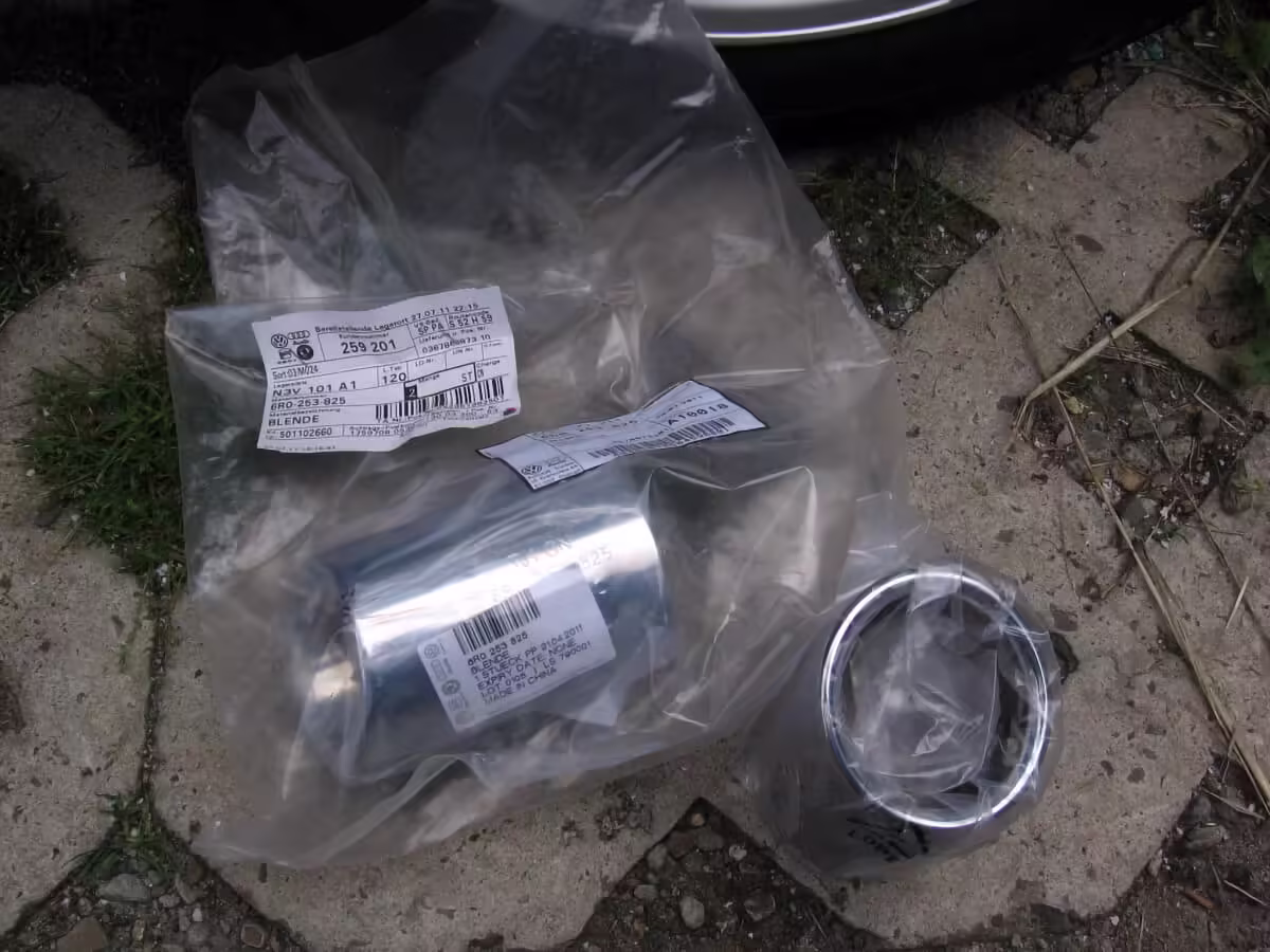 6R0253825 - Endkappe Auspuffrohr [10/23]
