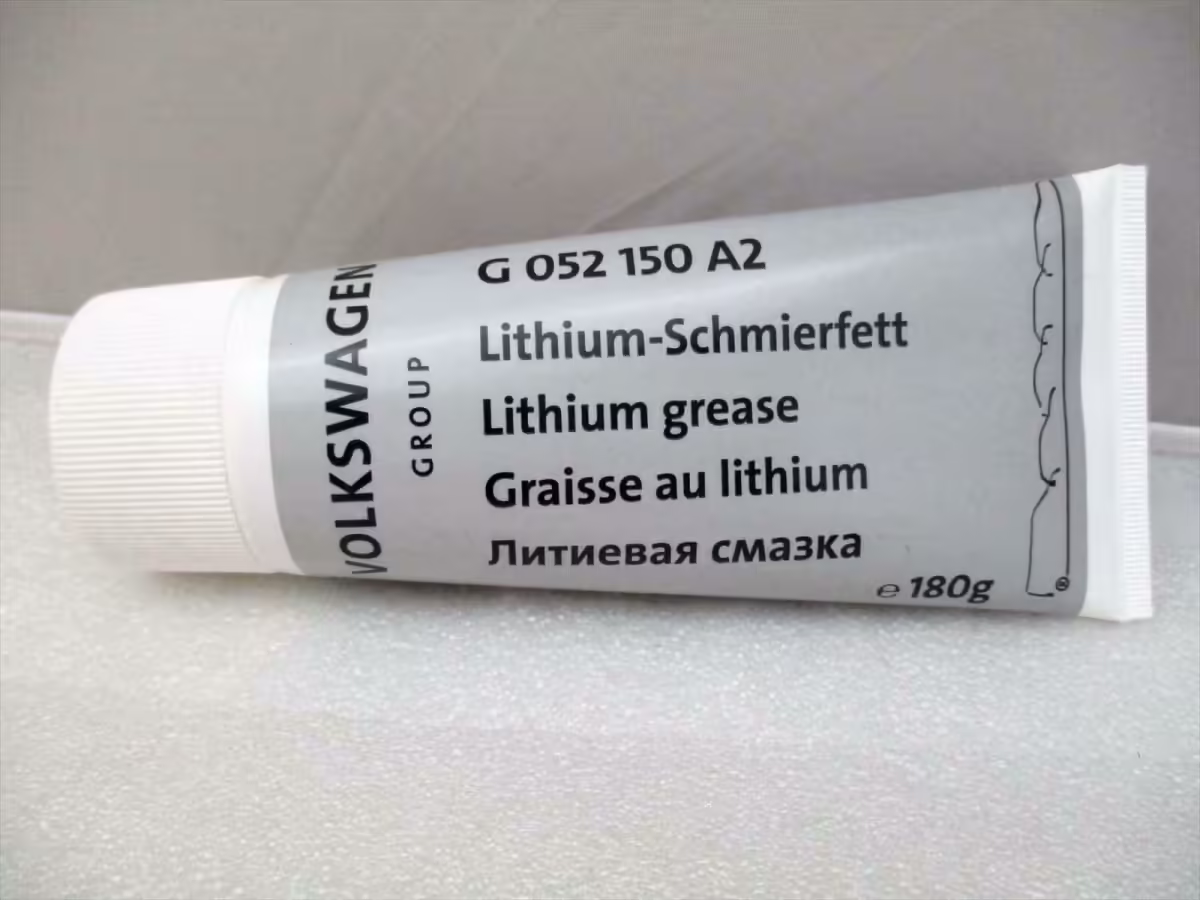 G052150A2 - Smar litowy (pasta montażowa) [4/6]