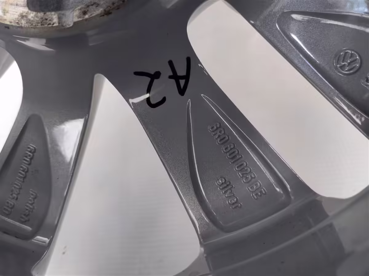 6R0601025BD8Z8 - 15"-Aluminiumrad; "Style" [30/37]