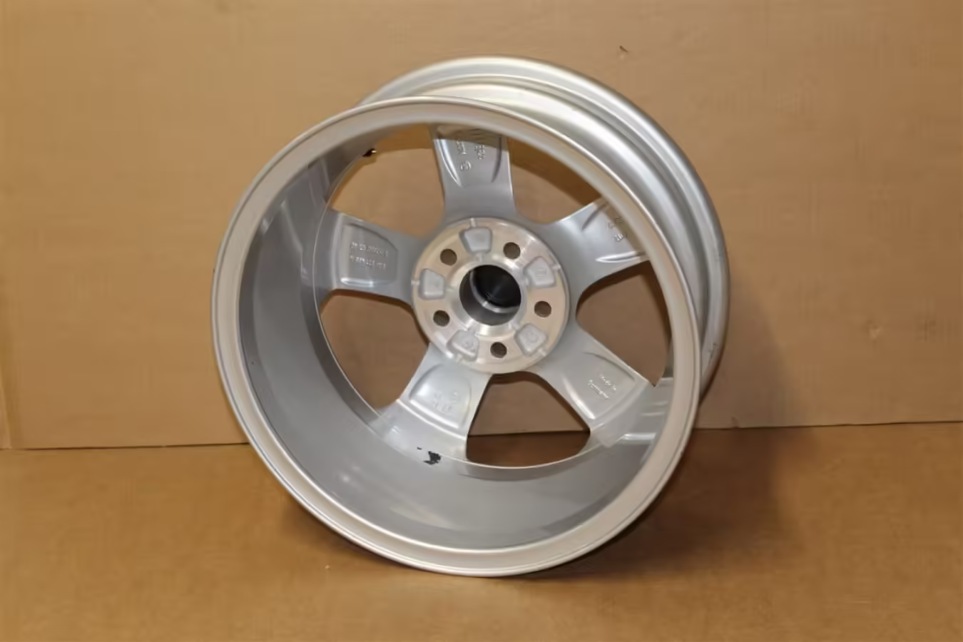 6R0071495A8Z8 - Alloy wheel 15"; 'Sima' [4/9]
