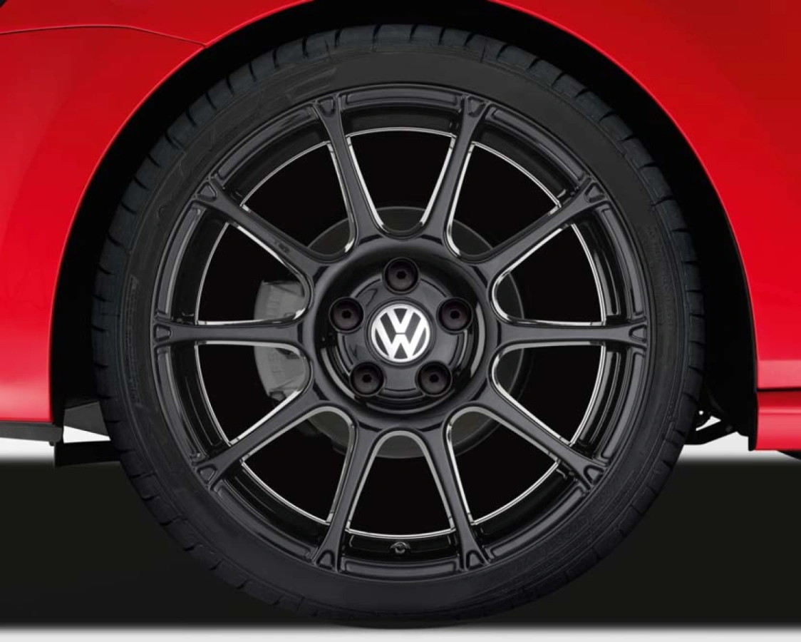Alloy wheel 17