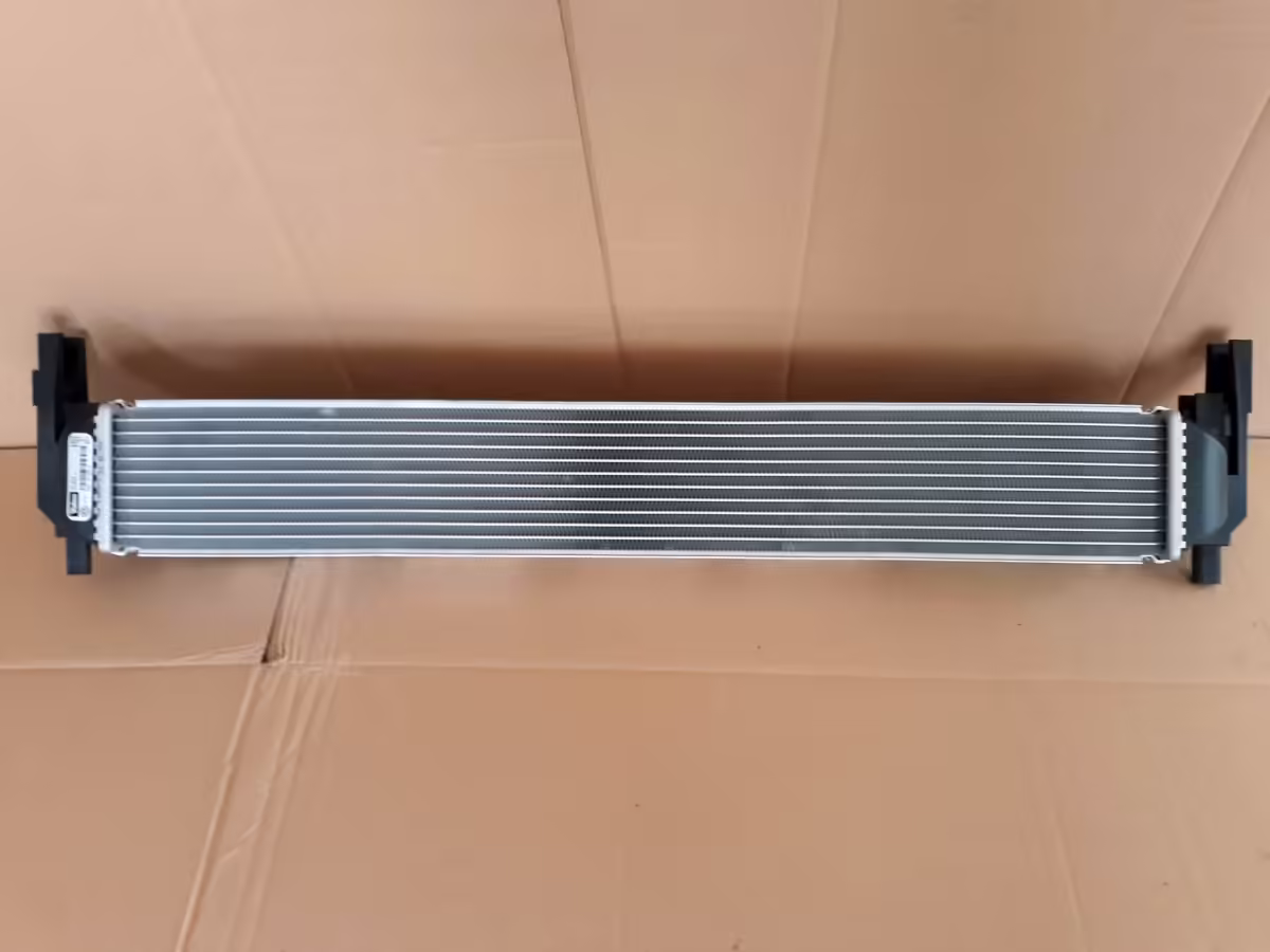 6R0145805 - Intercooler; 1.2 & 1.6 TDI [7/17]