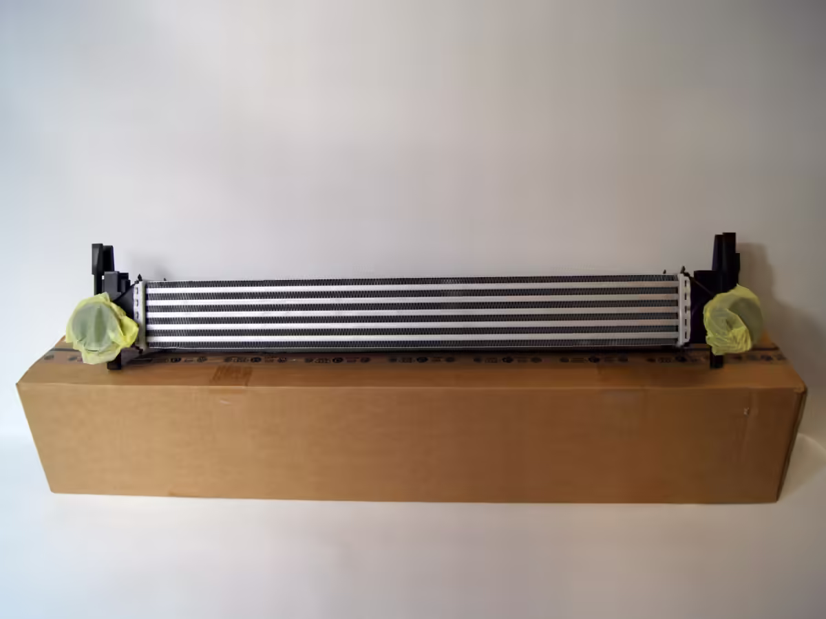 6R0145805 - Intercooler; 1.2 & 1.6 TDI [11/17]
