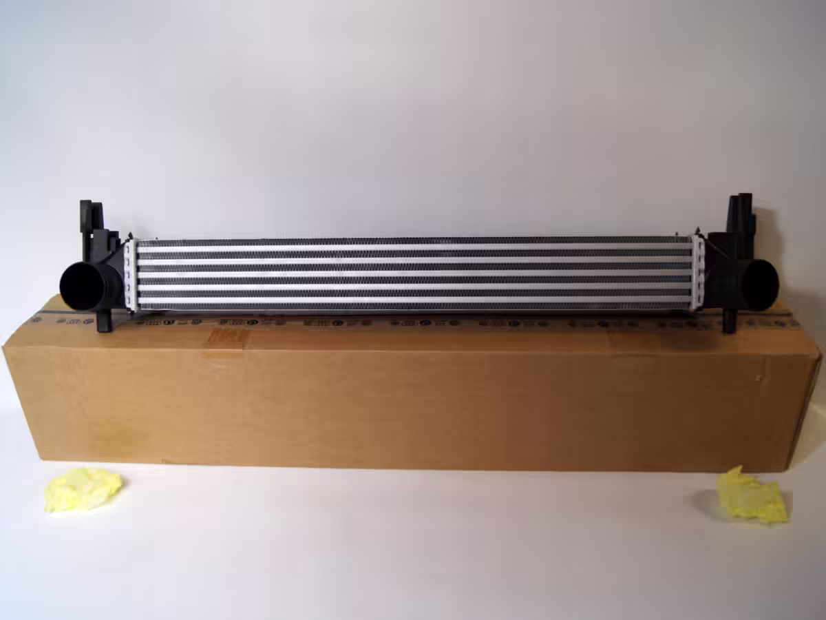 6R0145805 - Intercooler; 1.2 & 1.6 TDI [12/17]