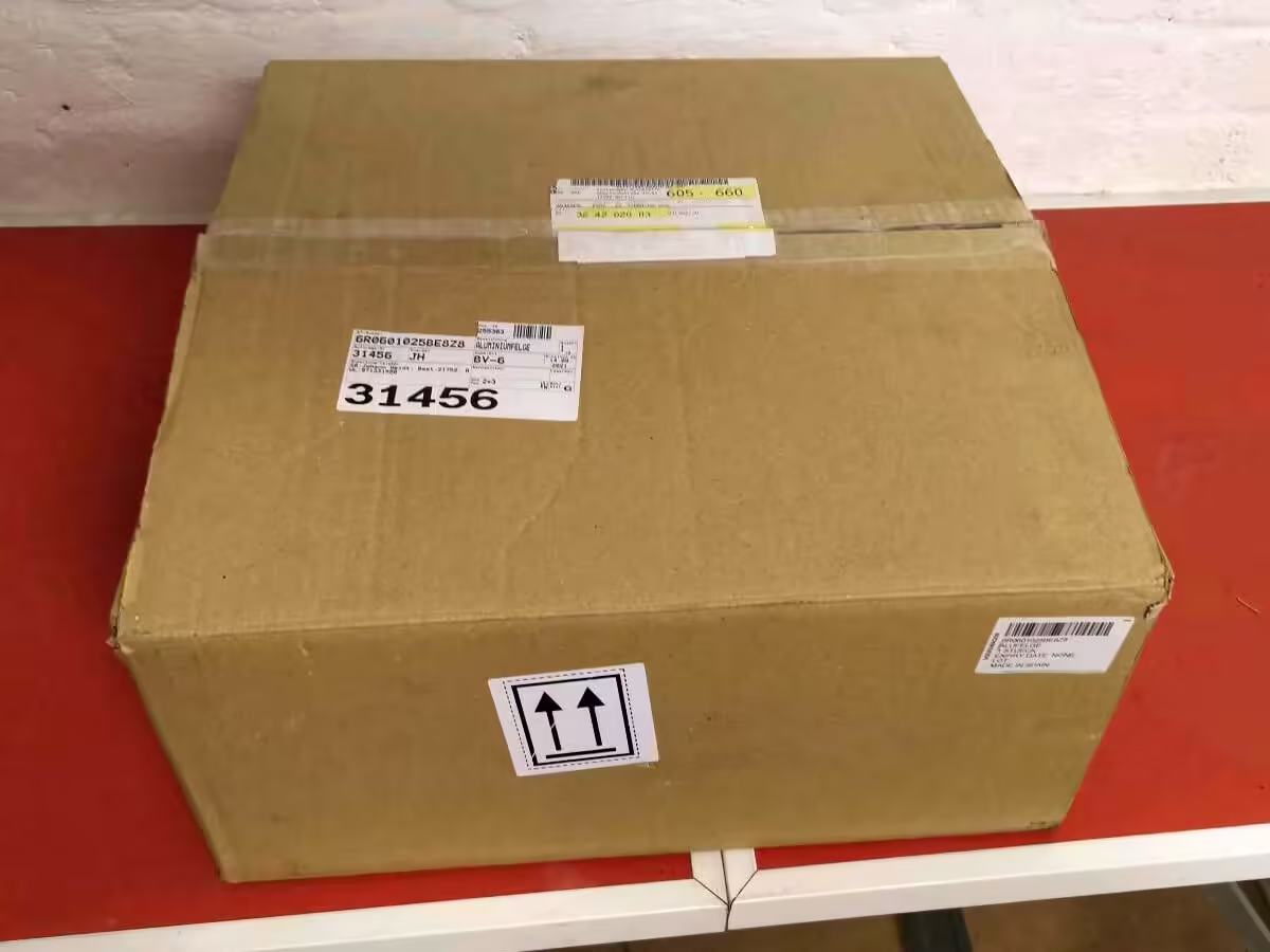 6R0601025BE8Z8 - 15"-Aluminiumrad; "Estrada" [9/40]