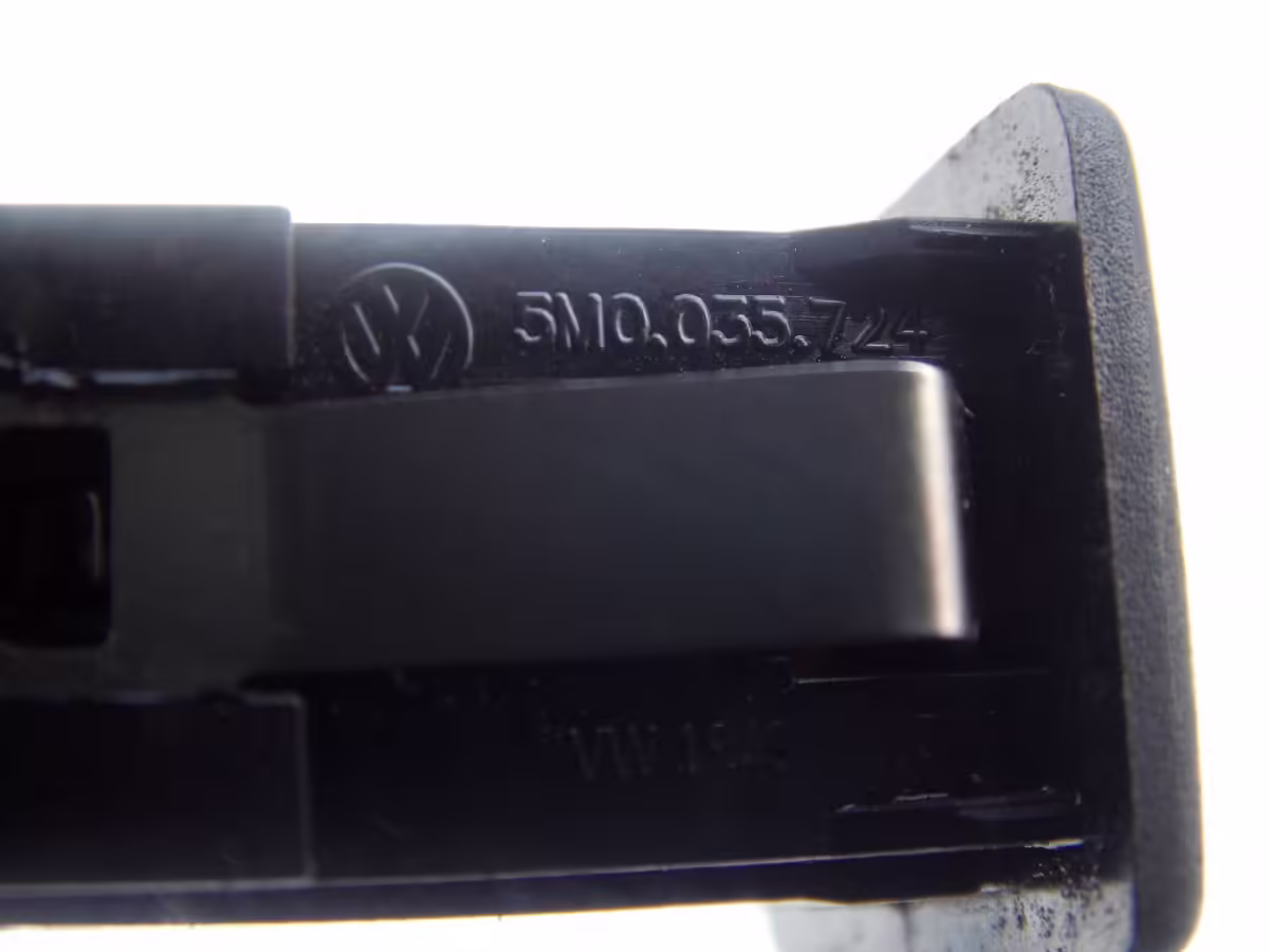 5M0035724 - Externe AUX-IN-Buchse [9/13]