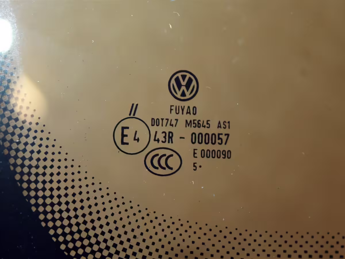 6R0845011ADNVB - Windscreen not pretreated [2/4]