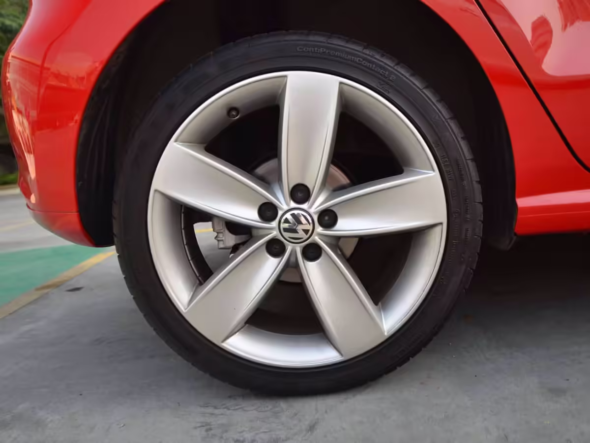 6R0601025A8Z8 - Alloy wheel 17"; 'Boavista' [26/38]