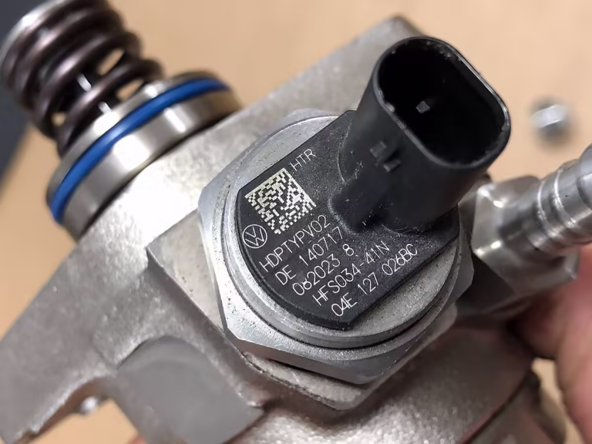 04E127026BD - Kraftstoffpumpe [10/14]