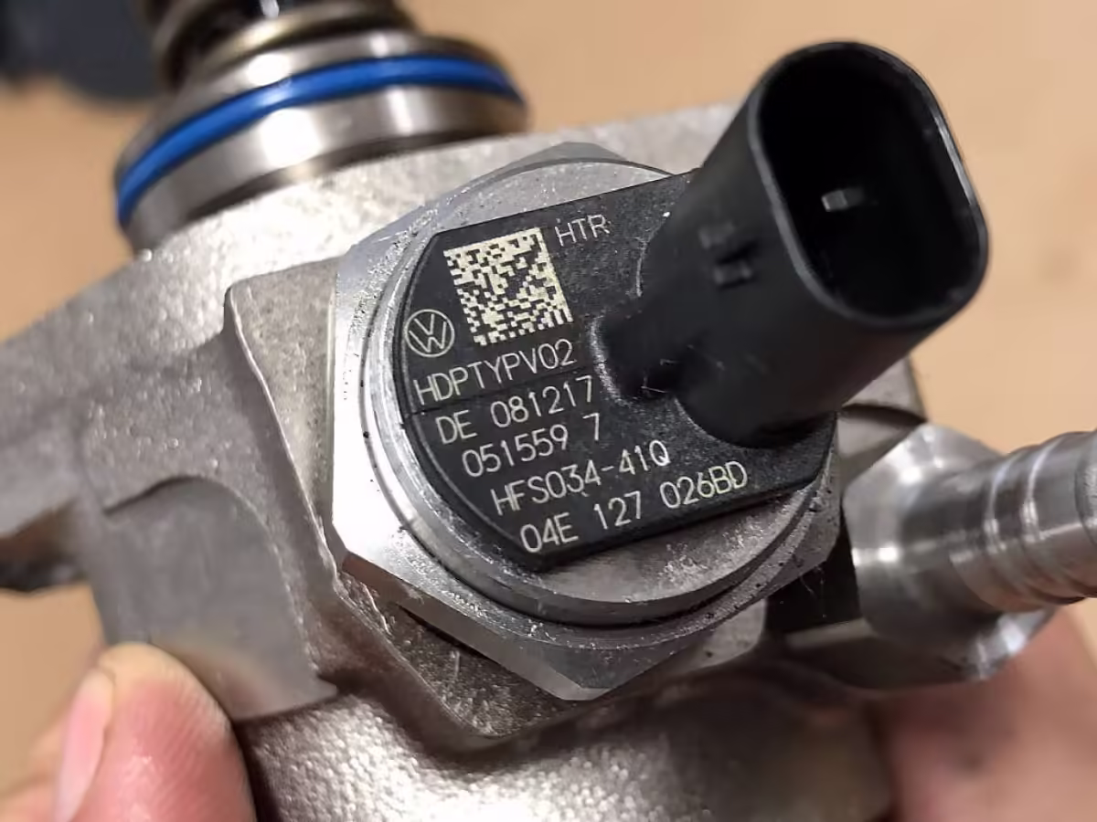 04E127026BD - Kraftstoffpumpe [11/14]