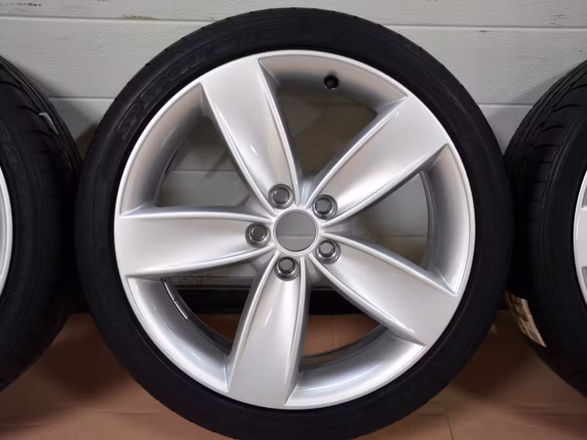 6R0601025A8Z8 - Alloy wheel 17"; 'Boavista' [36/38]