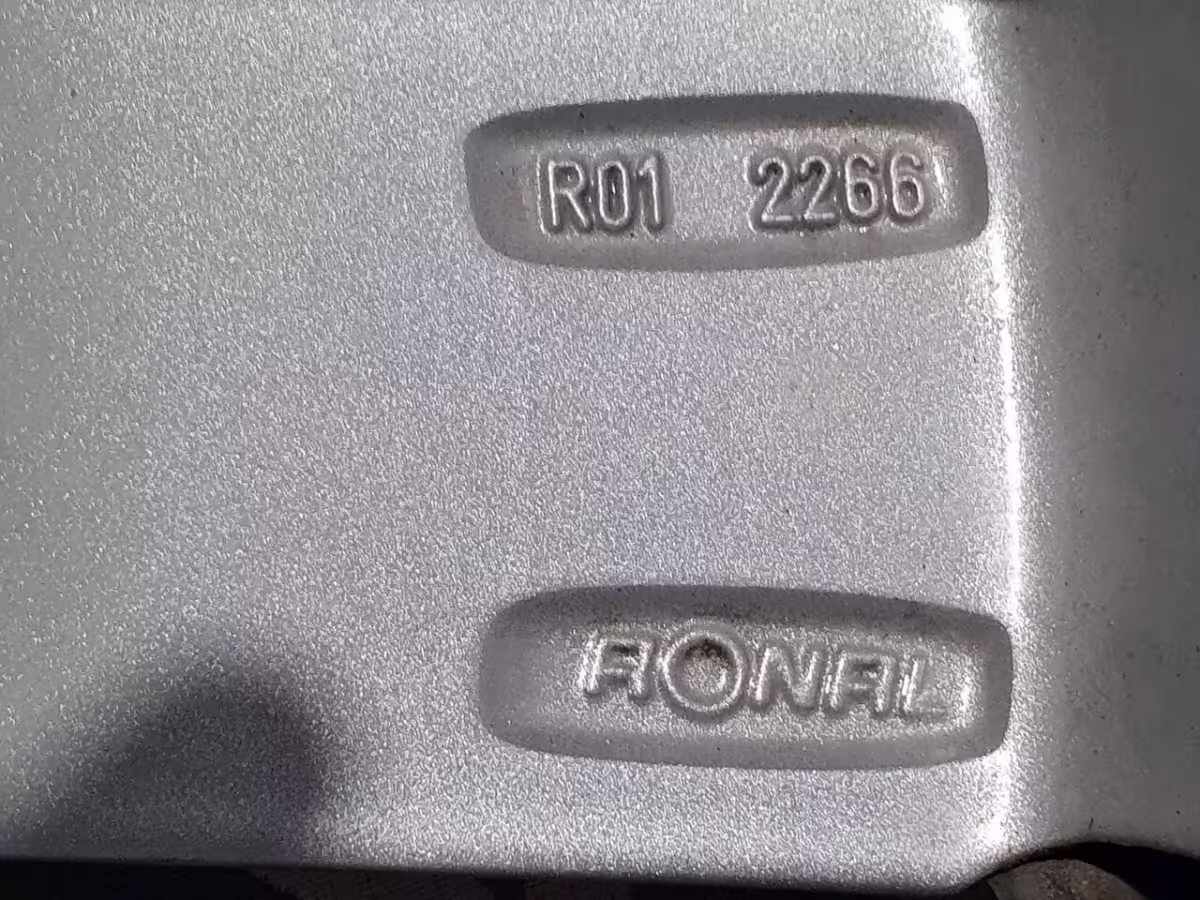 6R0601025E8Z8 - Aluminiumrad 15"; "Grönland" [14/17]