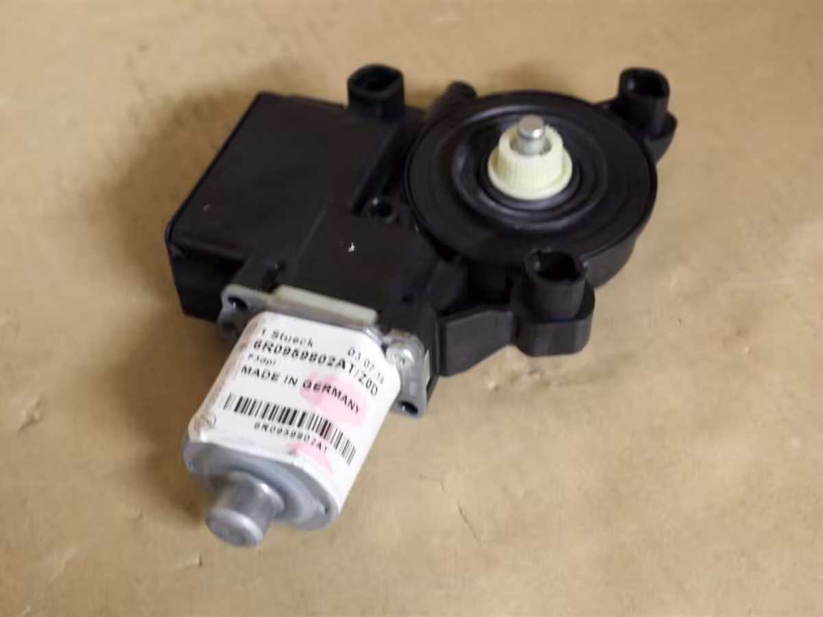 6R0959802DMZ02 - Motor zum Anheben der Windschutzscheibe [2/6]