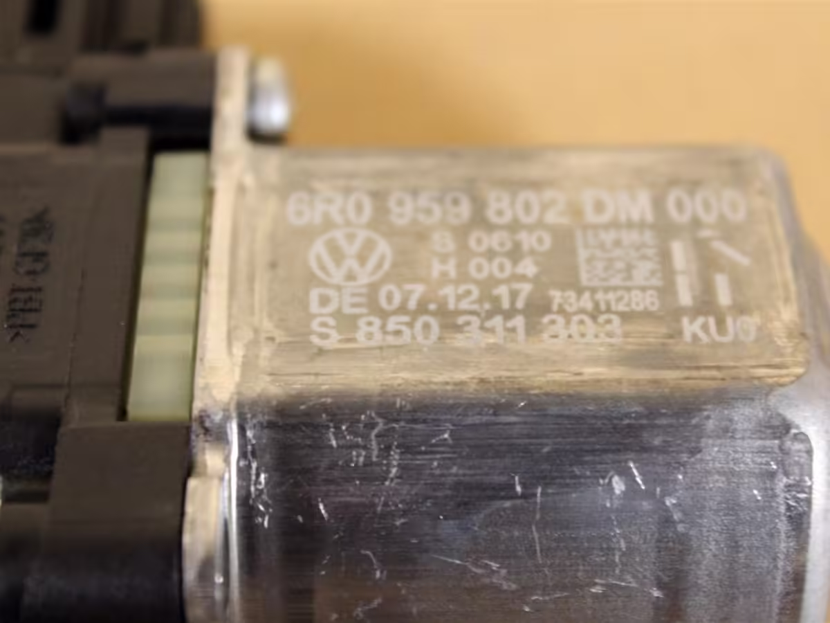 6R0959802DMZ02 - Motor zum Anheben der Windschutzscheibe [6/6]