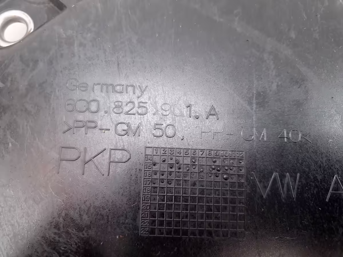 6C0825901A - Osłona dźwiękochłonna [8/19]