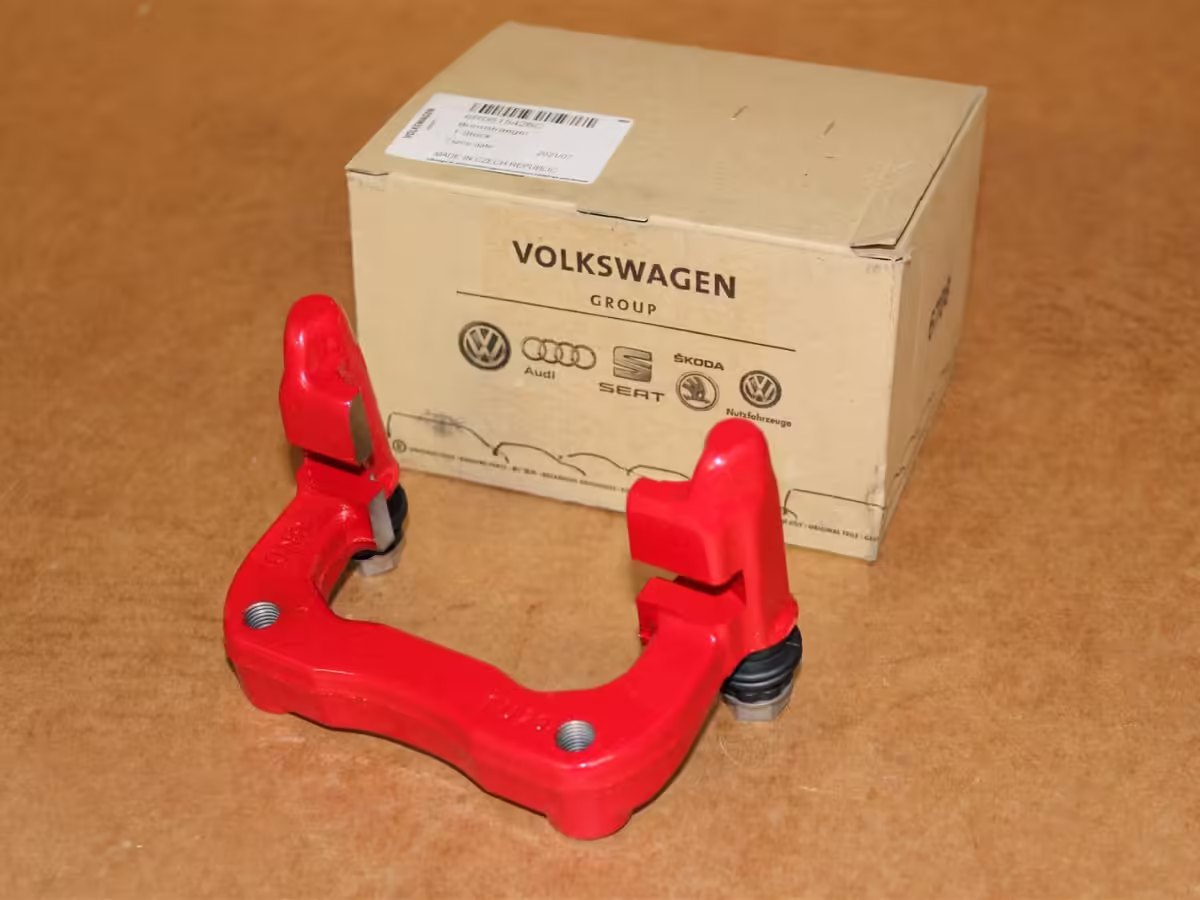 6R0615426C - Brake carrier with pad retaining pin ⌀230, red, right [1/2]