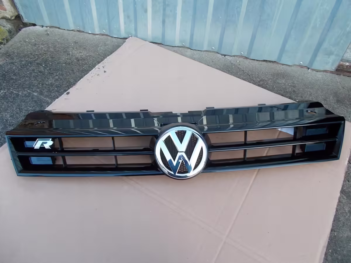 6R0853651AC041 - Atrapa chłodnicy; 6R R WRC Street [3/28]