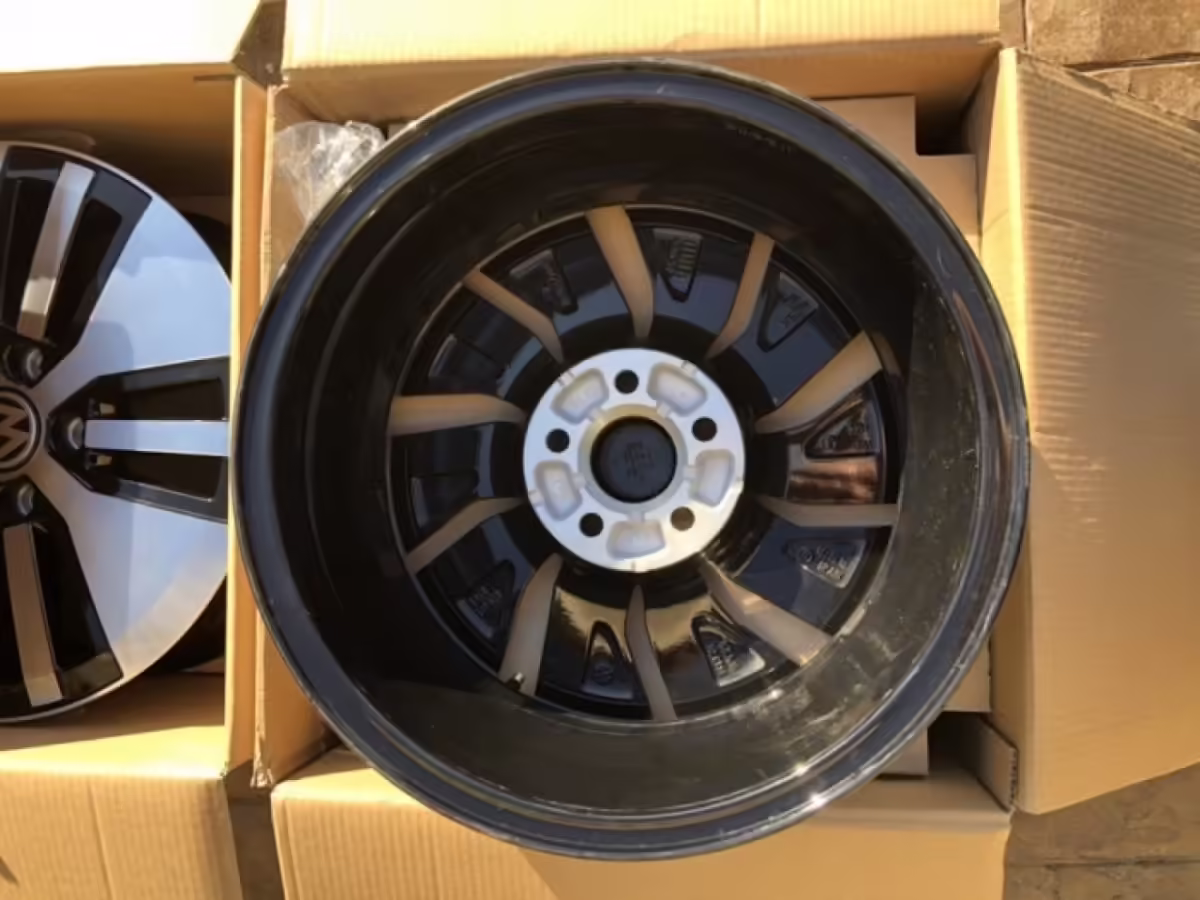 6C0601025CFZZ - Alloy wheel 15"; 'Buenes' [9/19]