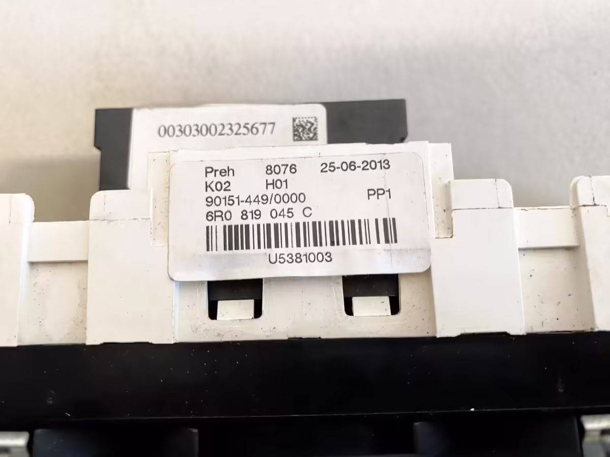 6R0819045C - Panel regulacji dopływu świeżego powietrza i ogrzewania [5/6]