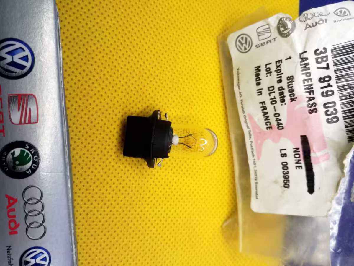 3B7919039 - W5W bulb holder [7/8]