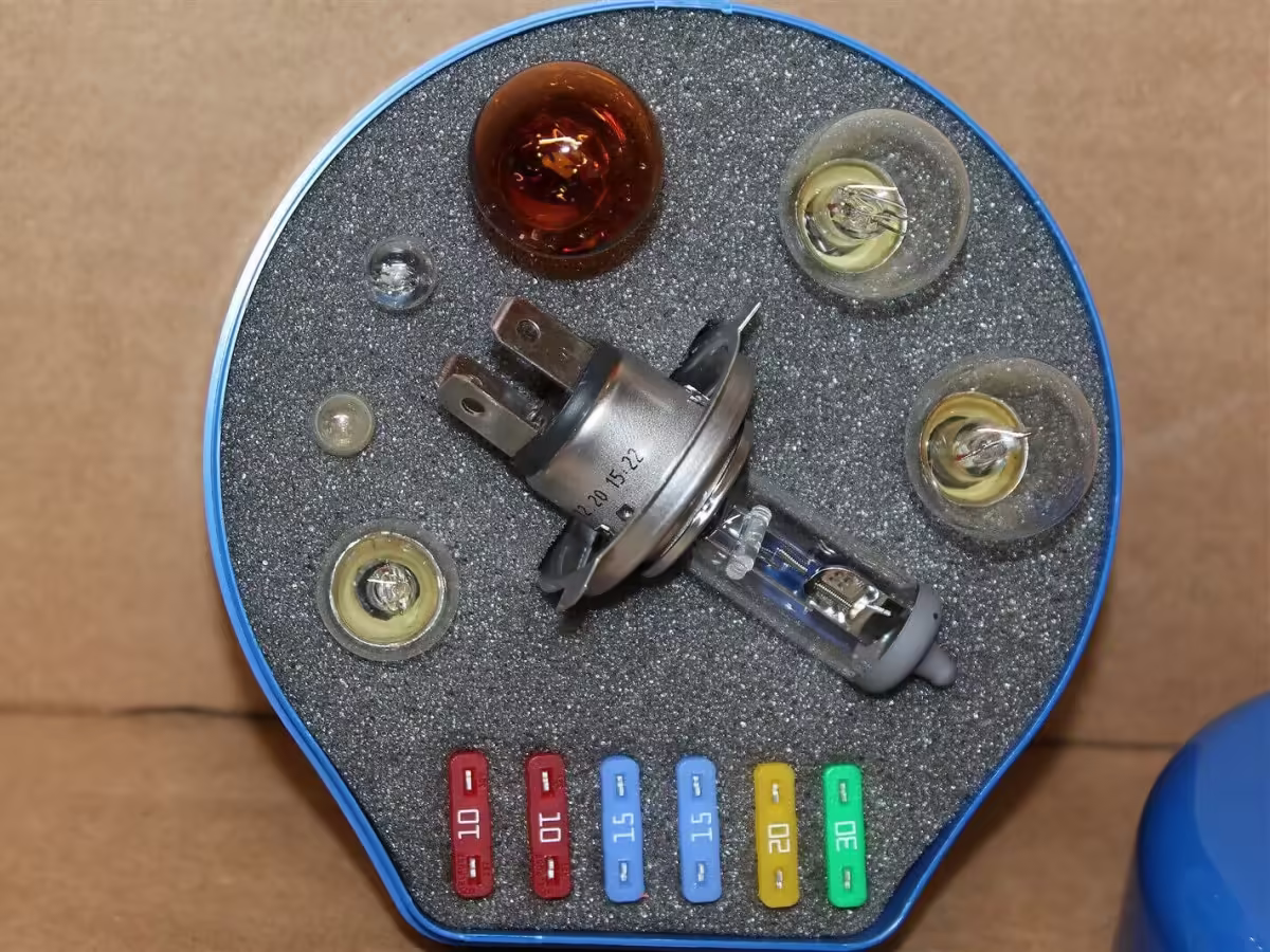 000998204A - Set of bulbs; H4 [11/14]
