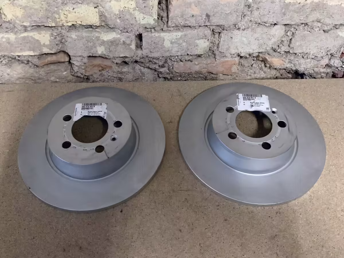 6R0615601B - Brake disc; rear ⌀272mm (solid) [3/8]