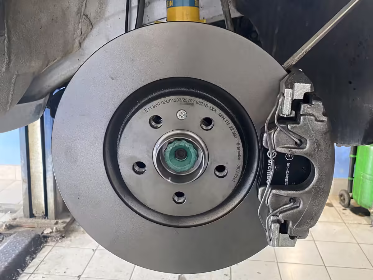 3C0615125 - Uchwyt zacisku; przód, lewy/prawy [18/22]