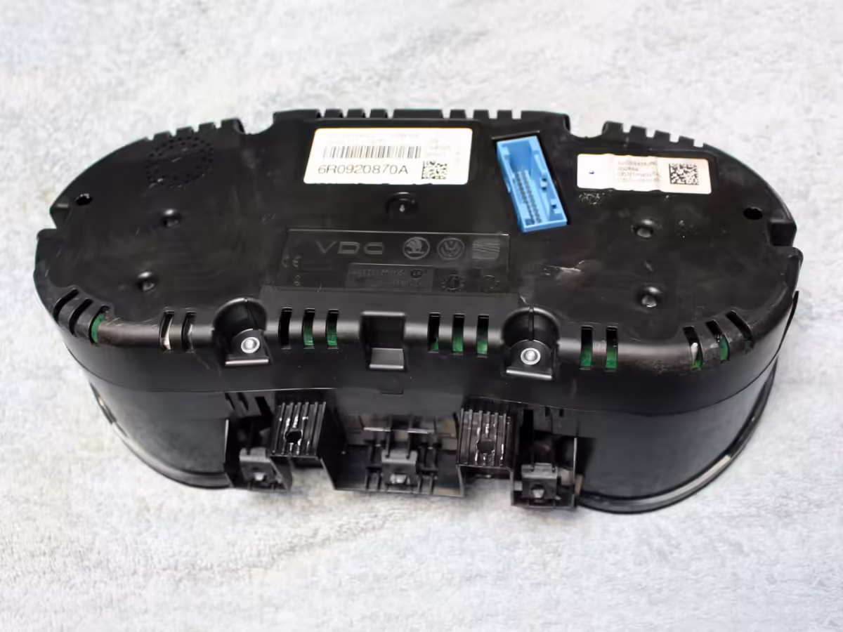 6R0920870A - MFD+ Kombiinstrument [6/41]