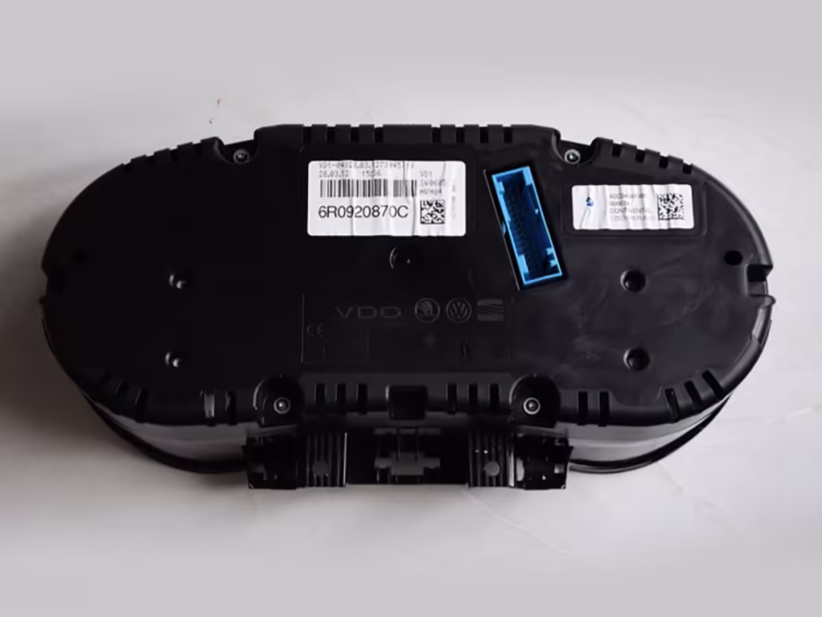 6R0920870C - MFD+ Kombiinstrument [9/25]