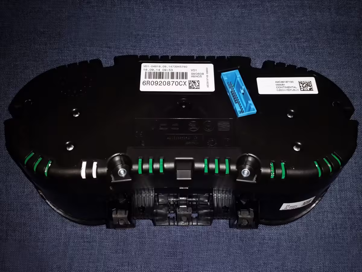 6R0920870C - MFD+ Kombiinstrument [20/25]