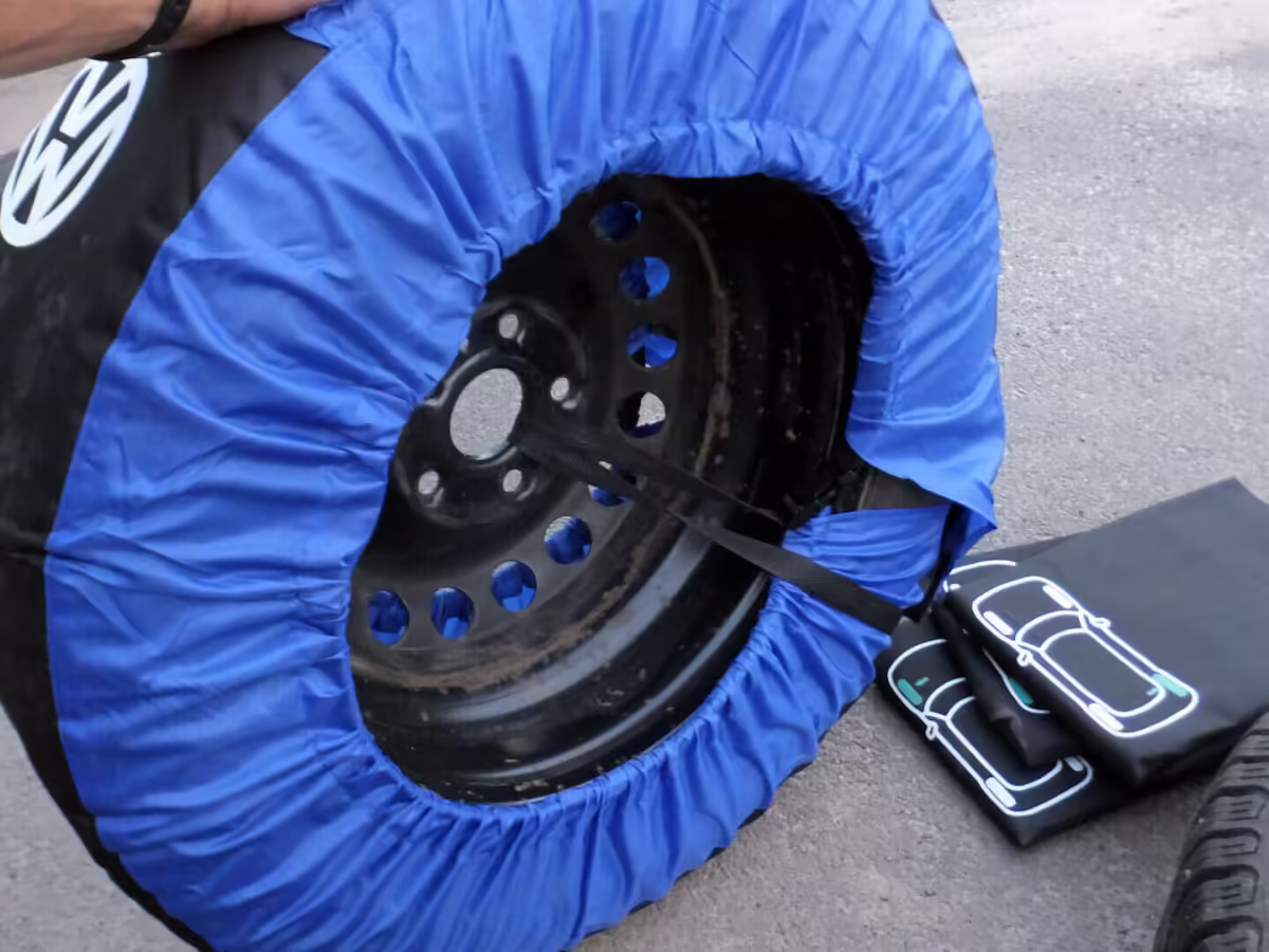 000073900 - Radabdeckungen, max. 18"; Umfang 2100 mm [12/13]